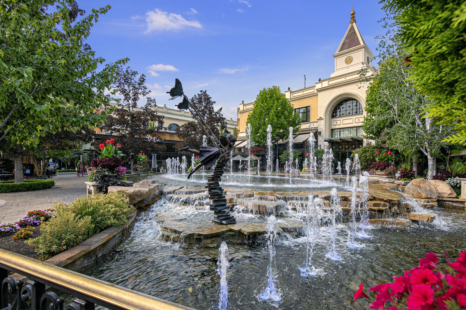 Plaza fountain on a summer afternoon in Meridian, Idaho